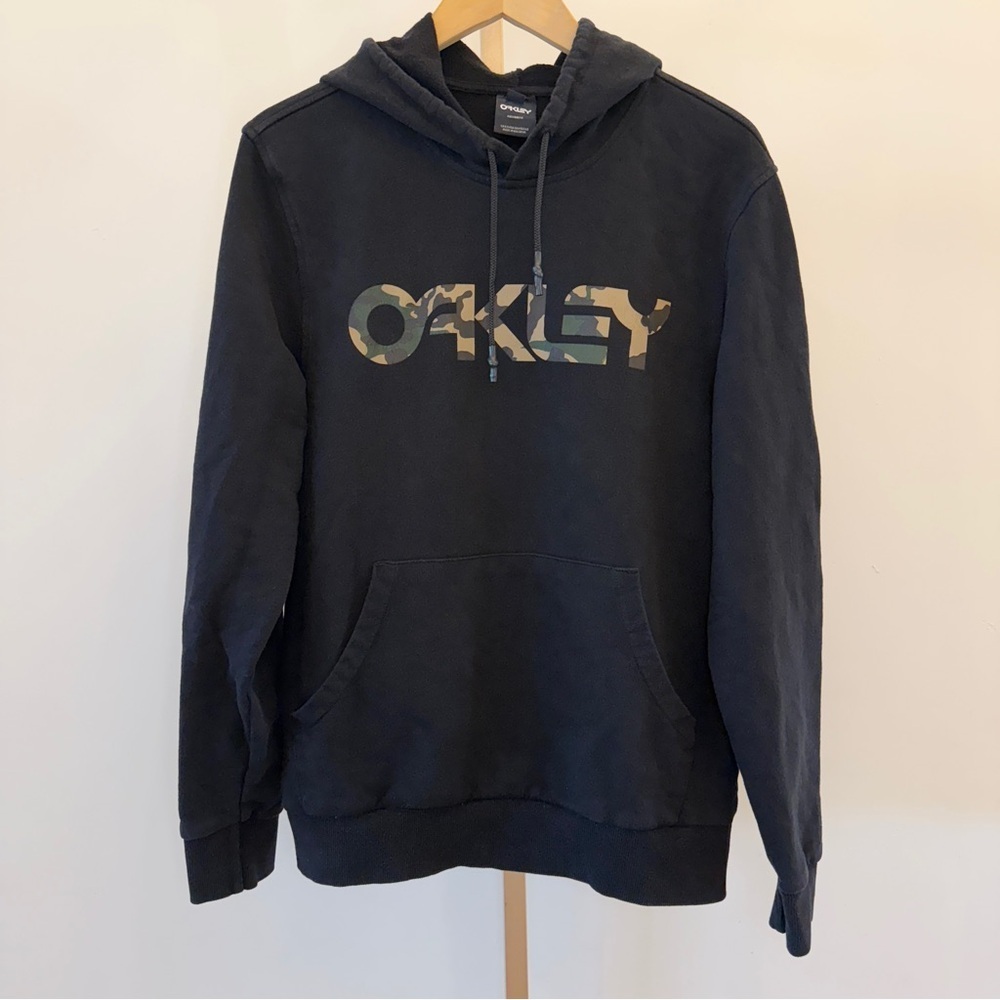 Oakley Men's L Black Camo Pullover Hoodie Custom Fit Casual Warm Quality Fabric